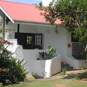 ** Bed & Breakfast Daniella's Seychelles